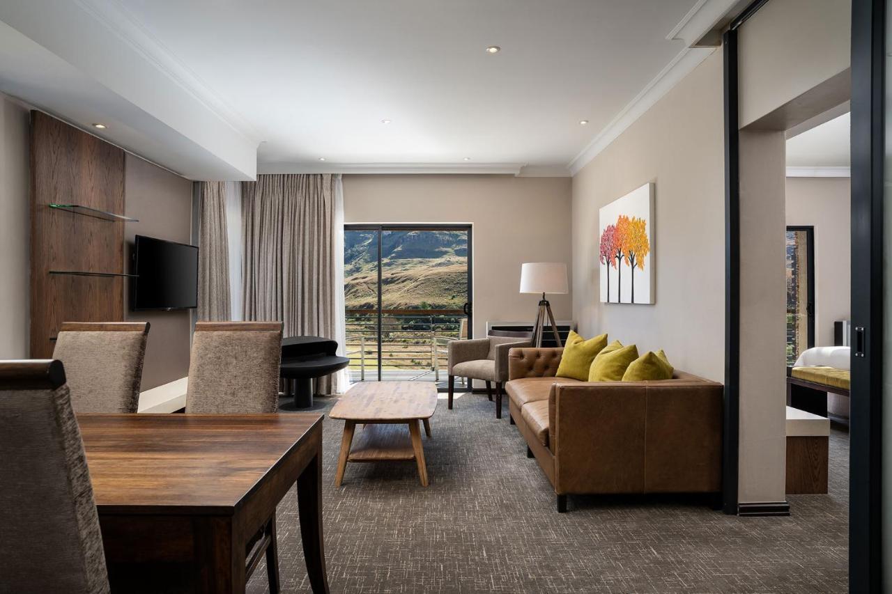 Premier Resort Sani Pass Himeville Dış mekan fotoğraf