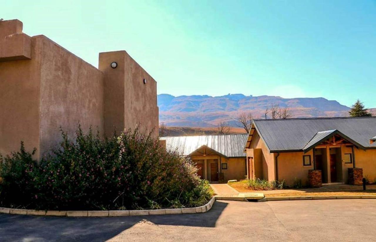 Premier Resort Sani Pass Himeville Dış mekan fotoğraf